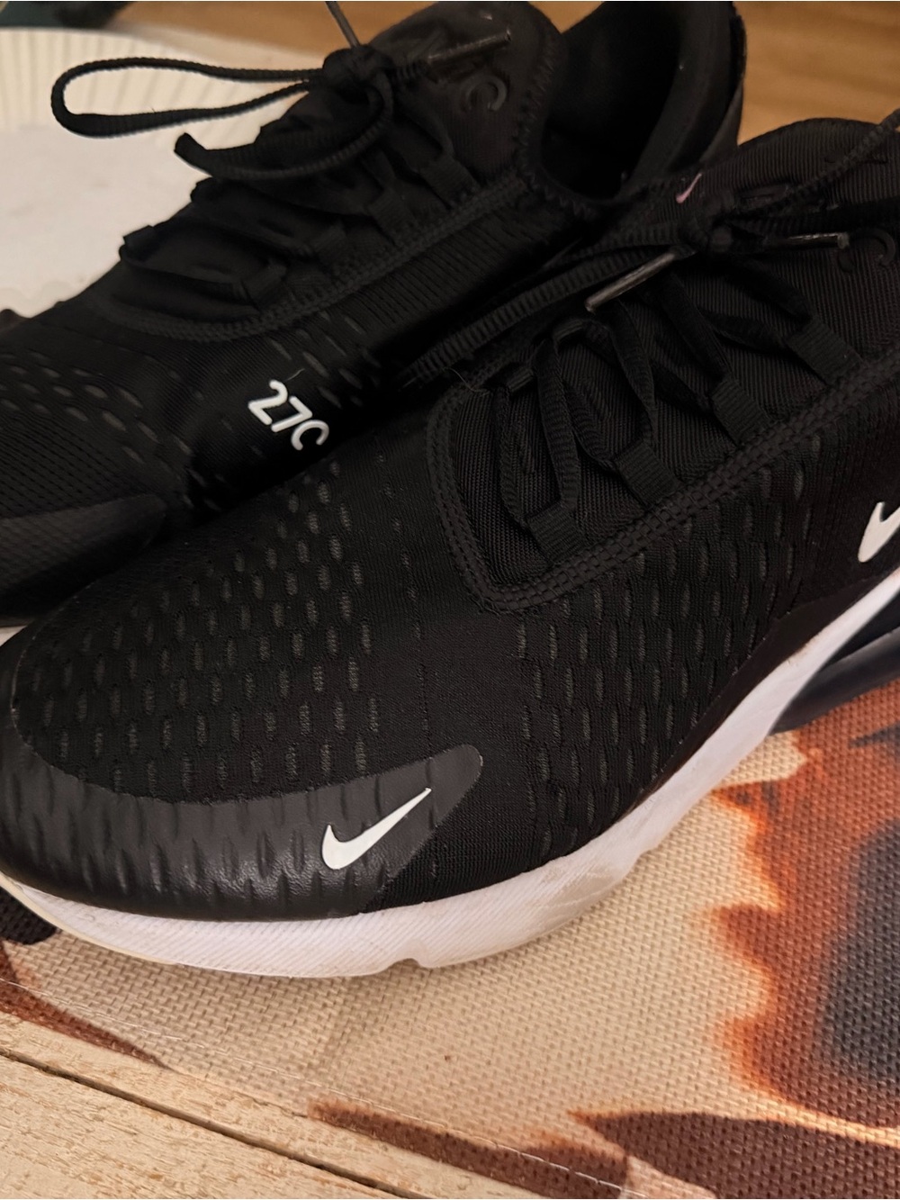 Men’s size 12 Nike Air Max 270 Men's Sneakers - Black/White - Picture 10 of 12